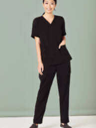 Womens Easy Fit V-Neck Scrub Top-Black